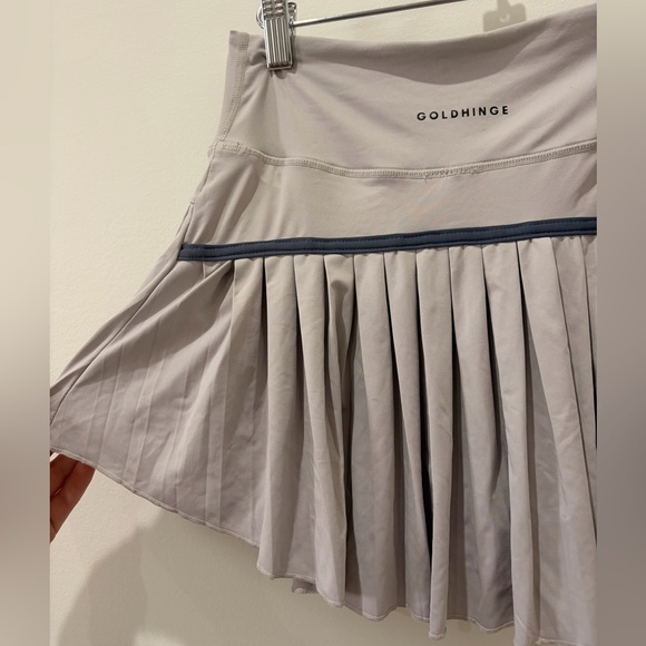 Gold hinge skort - Picture 2 of 4